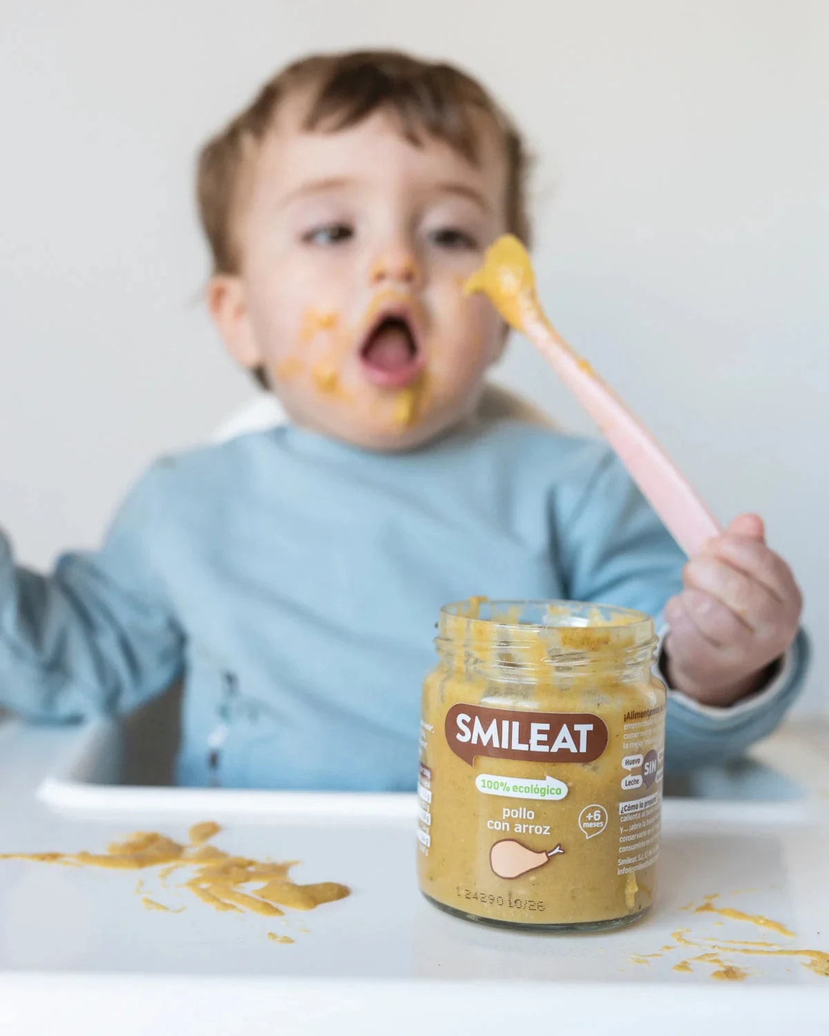 Smileat_BIO_Příkrm_s_kuřecím_masem,_rýží_a_hráškem,_6M+,_230_g