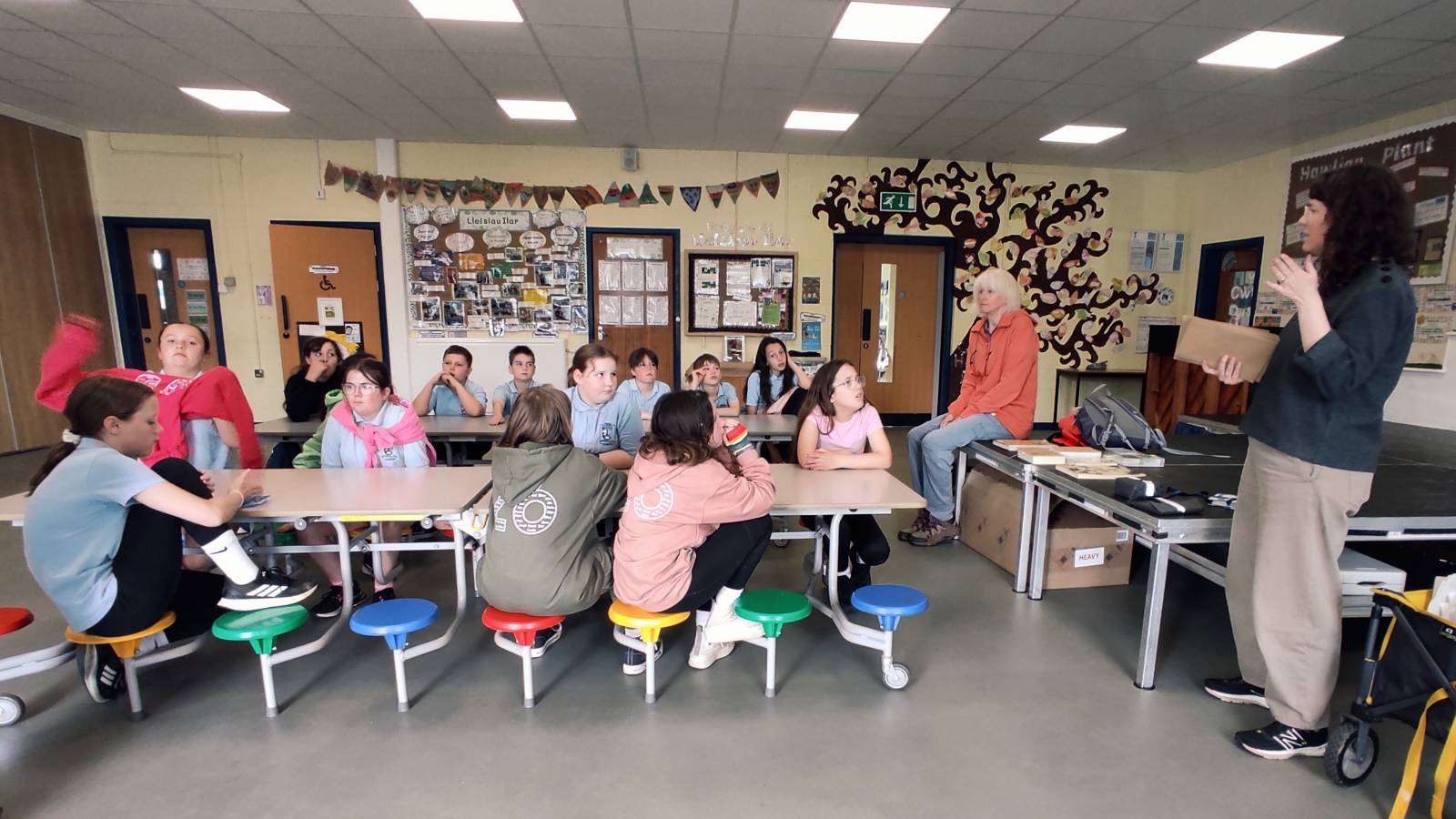 Artist Marian Haf with Ysgol Llanilar students
