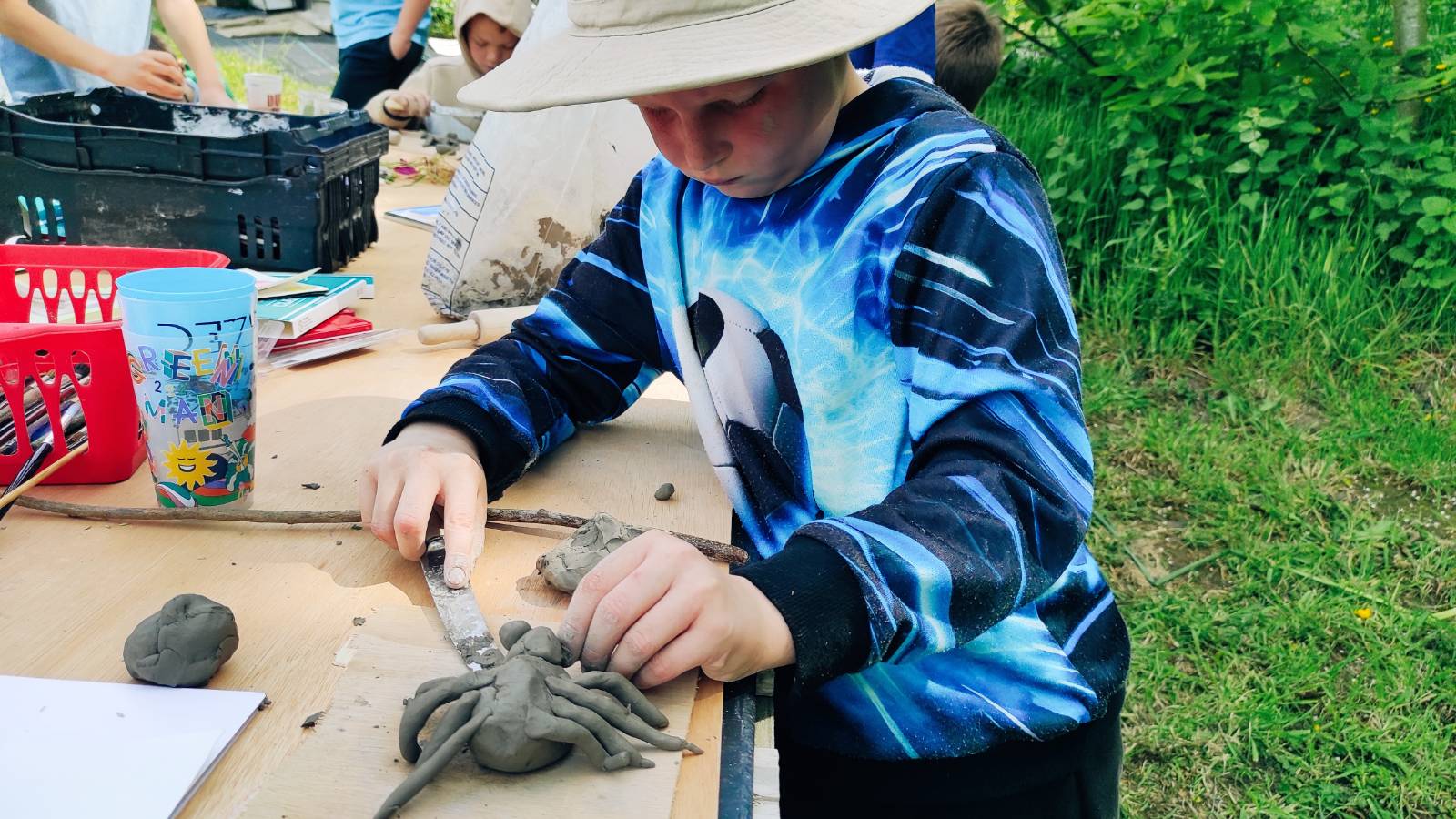 Spider making
