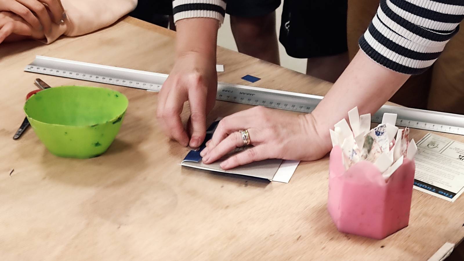 Artist Marian Haf showing how to create the covers