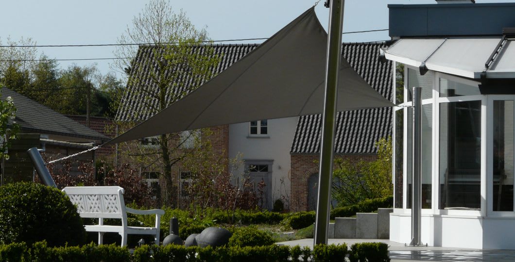 Voile ombrage triangle gris