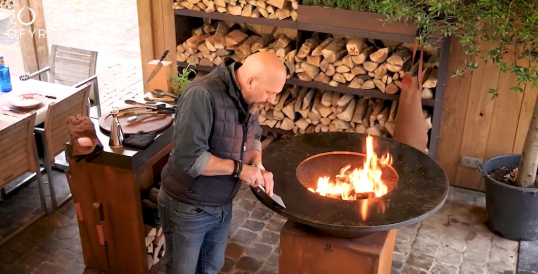 Décapage protection plaque de cuisson pour première utilisation