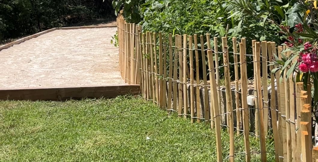 Clôture de jardin ganivelle en bois de châtaignier