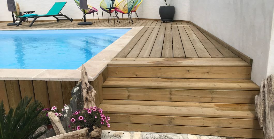 Contour piscine en Pin Sylvestre