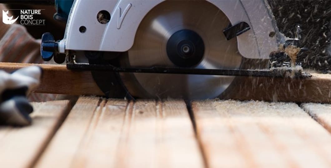 scie coupe bois terrasse