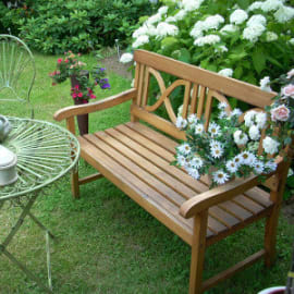 Banc, bar et desserte de jardin