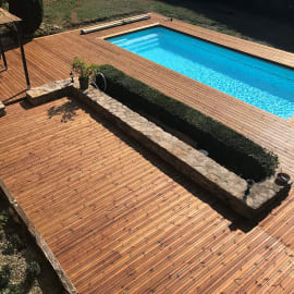 Kit terrasse - PIN BRUN - AB STRIÉE - 5 à 60 m² (comprenant lames L.3,6m / Ep.27mm / l.145mm, lambourdes et visserie)