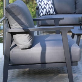 Salon bas de jardin toile Sunbrella&reg; (canap&eacute; + 2 fauteuils + table basse) - Lava - 5 places - Vue fauteuil