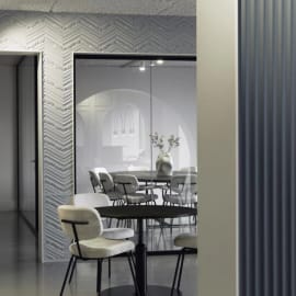 Panneau de revêtement mural 3D - W130 CHEVRON - L.2000 mm x l.400 mm x Ép.20 mm - ORAC image en situation3