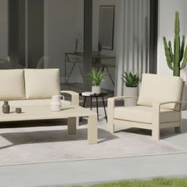 Fauteuil bas de jardin aluminium - Cordouan  image en situation du fauteuil cr&egrave;me