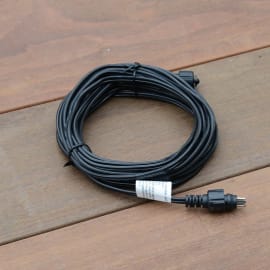 Câble pour éclairage extérieur LED encastrable sur terrasse bois exotique