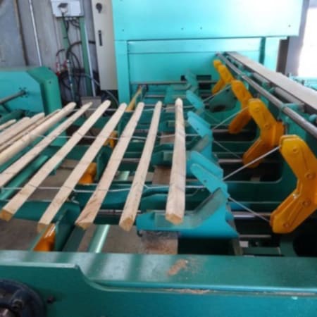 Ganivelle en bois fendu ch&acirc;taignier 5x1,50m - &Eacute;cart 4-5cm - Fabrication fran&ccedil;aise