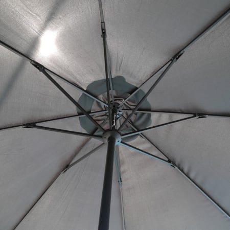 Parasol droit Inclinable Aluminium à Manivelle - Diamètre 3m - Détail baleine Parasol droit Inclinable Aluminium à Manivelle - Diamètre 3m - Détail baleine