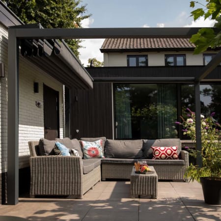 Installation store bateau horizontal Prosail - l.2,97 x L.2,97 m - Nesling - Pergola - Couleur gris Installation store bateau horizontal Prosail - l.2,97 x L.2,97 m - Nesling - Pergola - Couleur gris