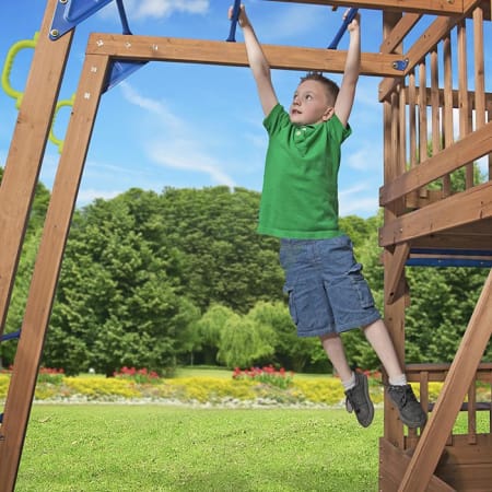 Aire de jeu en bois avec toboggan et balançoire - Northbrook Aire de jeu en bois avec toboggan et balançoire - Northbrook