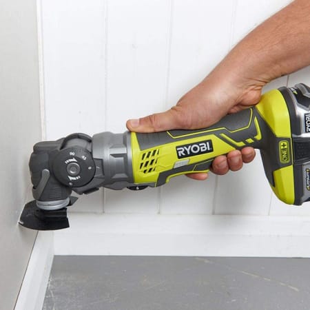 Outil multifonctions 18V ONE+ sans fil et sans batterie - RYOBI Outil multifonctions 18V ONE+ sans fil et sans batterie - RYOBI