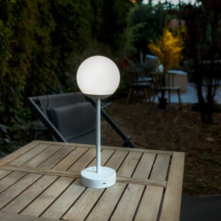 Lampe Sans Fil Polypropylène Métal - Noraï Slim - H.35 cm - New Garden - coloris blanc Lampe Sans Fil Polypropylène Métal - Noraï Slim - H.35 cm - New Garden - coloris blanc