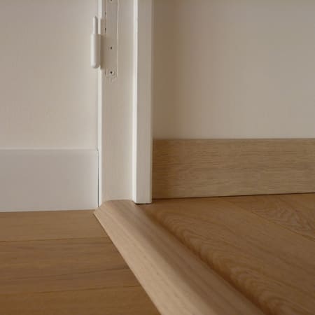 Seuil 3 en 1 plaqué - Parquet Chêne authentique Bois flotté - PANAGET - 16 x 54 x 930 mm Seuil 3 en 1 plaqué - Parquet Chêne authentique Bois flotté - PANAGET - 16 x 54 x 930 mm
