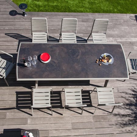 Table de jardin extensible Aluminium/HPL - Rotonde - L.200/260 x l.100 x H.76 cm - Grise - 8/10 personnes situation extension Table de jardin extensible Aluminium/HPL - Rotonde - L.200/260 x l.100 x H.76 cm - Grise - 8/10 personnes situation extension