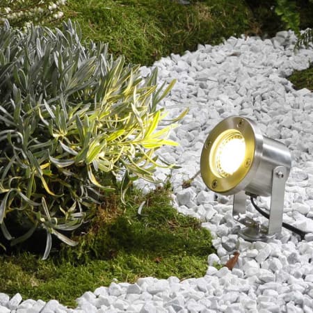 Spot LED Catalpa dans jardin Spot LED Catalpa dans jardin