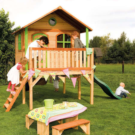 Cabane en bois avec toboggan vert pour enfant - Sophie Cabane en bois avec toboggan vert pour enfant - Sophie