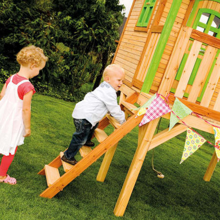 Cabane en bois avec toboggan vert pour enfant - Sophie Cabane en bois avec toboggan vert pour enfant - Sophie