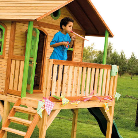 Cabane en bois avec toboggan vert pour enfant - Sophie Cabane en bois avec toboggan vert pour enfant - Sophie