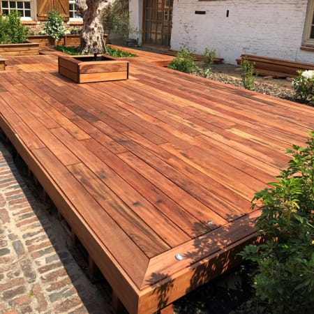 Kit terrasse complet - MUIRACATIARA - Ep.21 mm x l.145 mm - L.1,55 m - À partir de 10 m² Kit terrasse complet - MUIRACATIARA - Ep.21 mm x l.145 mm - L.1,55 m - À partir de 10 m²