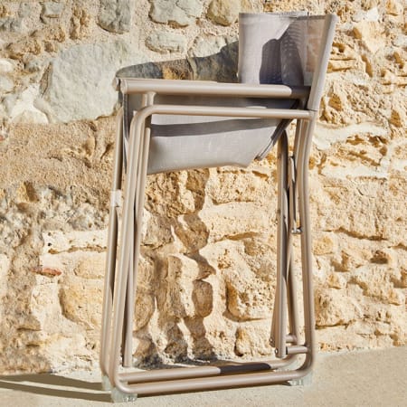 Fauteuil de jardin pliant aluminium et toile - Scénario - Couleur sand/sand - Plié Fauteuil de jardin pliant aluminium et toile - Scénario - Couleur sand/sand - Plié
