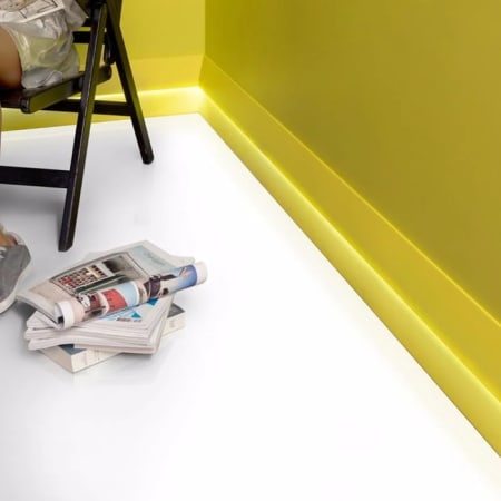 Plinthe - SX179 - L.2000 mm x l.97 mm x &Eacute;p.29 mm - ORAC image en situation