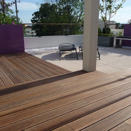Lame de terrasse MOSO&reg; Bamboo X-treme&reg; Satur&eacute;e - 1 face Lisse /1 face Stri&eacute;e - Ep.20 mm / l.155 mm / 1,85 m