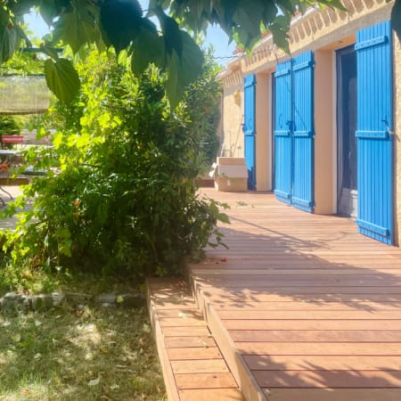 Lame terrasse bois exotique - ITAUBA - LISSE - Ep.21 mm / l.145 mm - Grandes longueurs