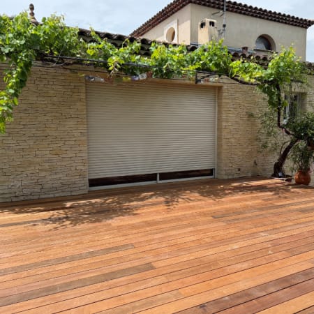 Lame terrasse bois exotique - ITAUBA - LISSE - Ep.21 mm / l.145 mm - Grandes longueurs