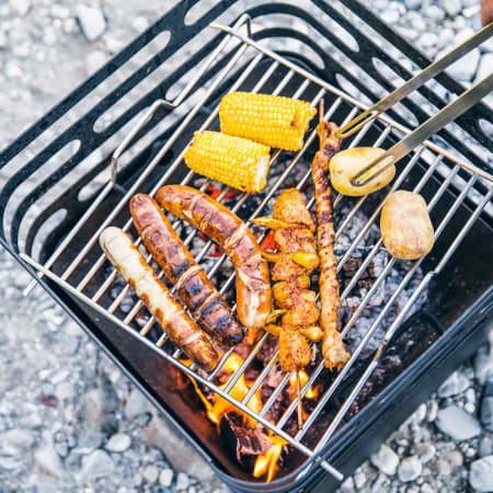 Brasero Cube - Höfats - Couleur noir - Grille réglable acier barbecue à charbon Brasero Cube - Höfats - Couleur noir - Grille réglable acier barbecue à charbon