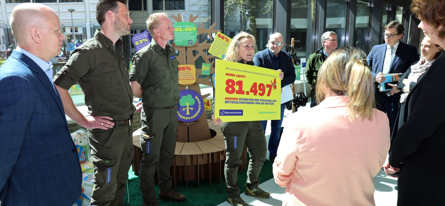 Overhandiging beterschapswensen natuur