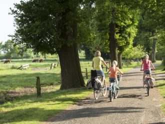 Fietsroute Hazelbekke en Beneden-Dinkeldal, vlakbij Ootmarsum in Twente