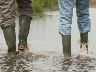 paden onder water in het Zwanenwater