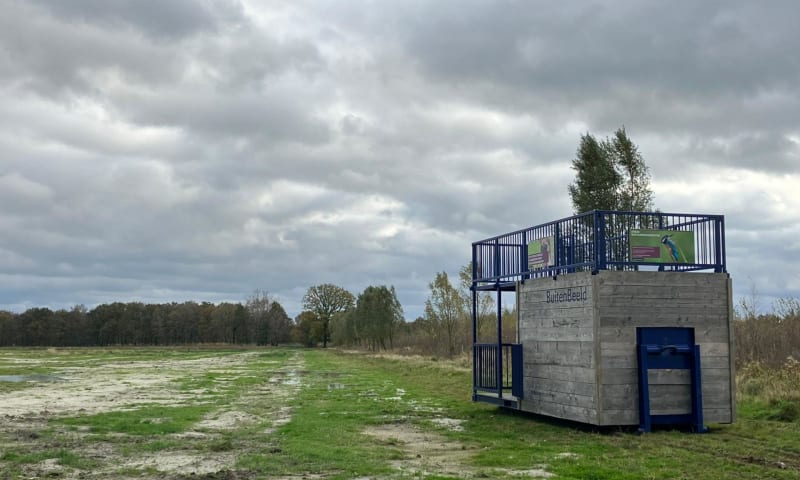 Buitenbeeld met uitzicht over de Kettingdijk