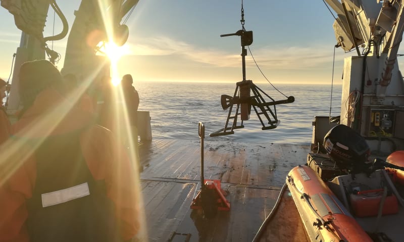 Waddenmozaiek, werk op zee