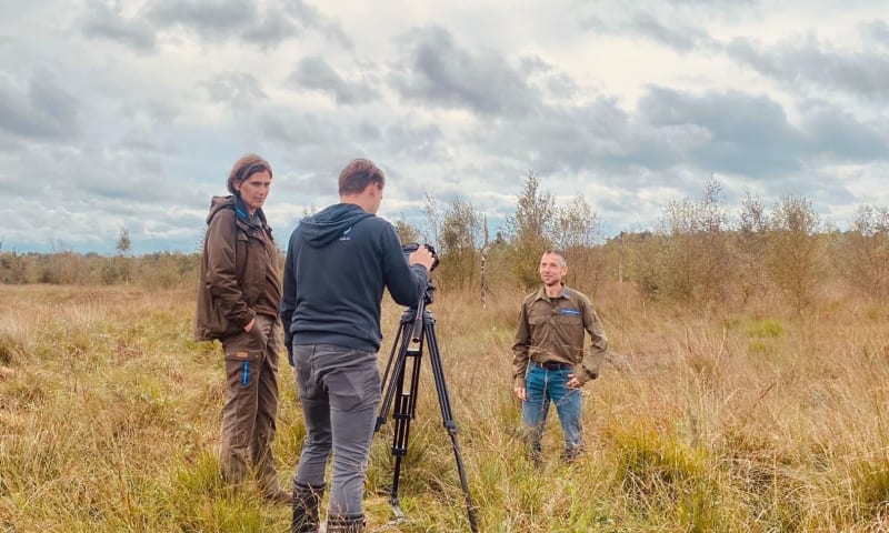 Opnames met hydroloog Wiebe Borren hoogveenkern Witte Veen