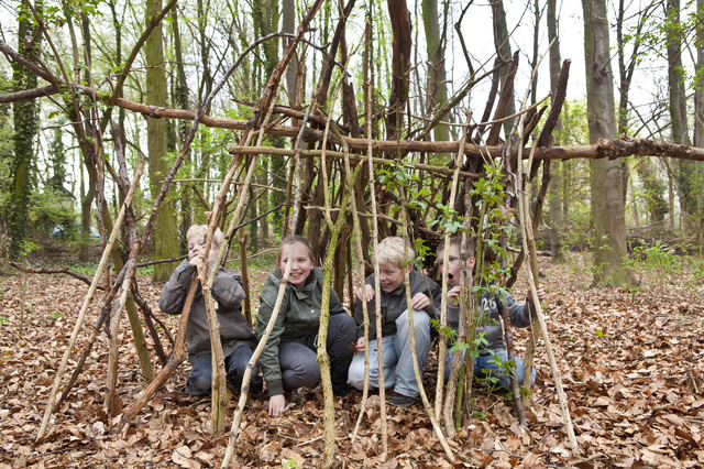 Verwonderlijk Schuilhut bouwen | Natuurmonumenten SW-04