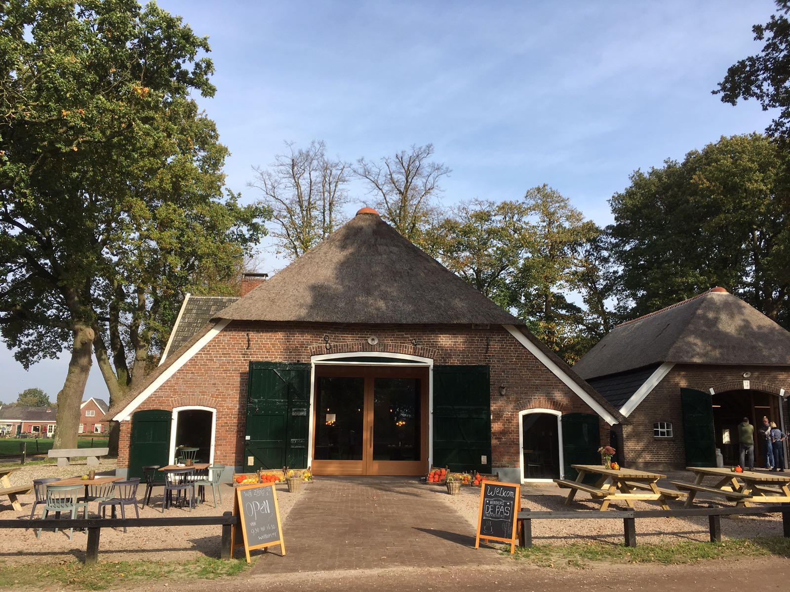 NP Sallandse Heuvelrug; wandelen, speelbos Nijverdal, bezoekerscentrum, uitkijkpunt Holterberg - Reisliefde