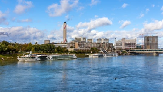 passenger_vessels_basel_swizterland_getty_images_466076540_web.jpg