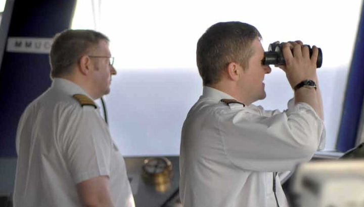 Imagen: El informe Drewry sugiere que una vez que el comercio mundial se recupere, es probable que la brecha entre la oferta y la demanda de oficiales aumente de alrededor de 11.000 en la actualidad a 17.000 a principios de 2025. Imagen: Foto de archivo de Nautilus