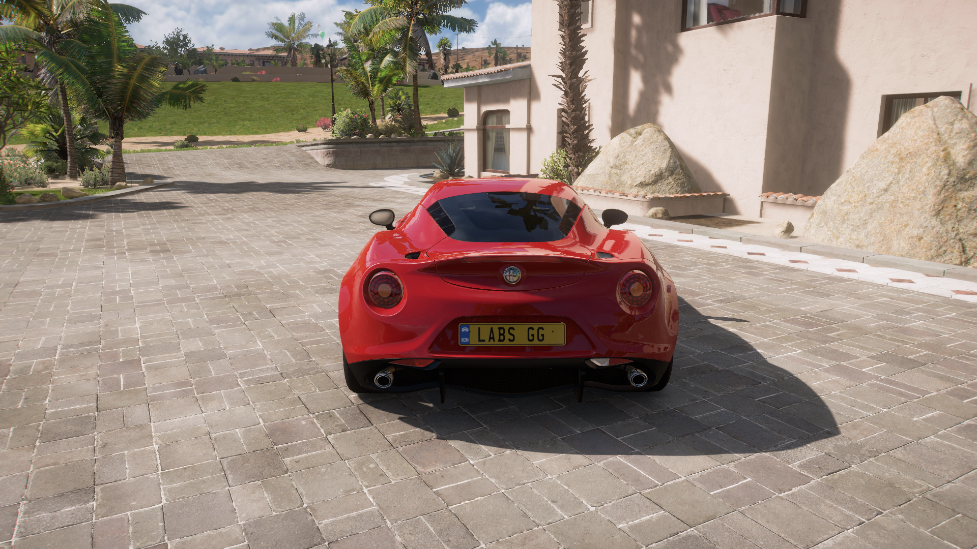 2014 Alfa Romeo 4c – view 3