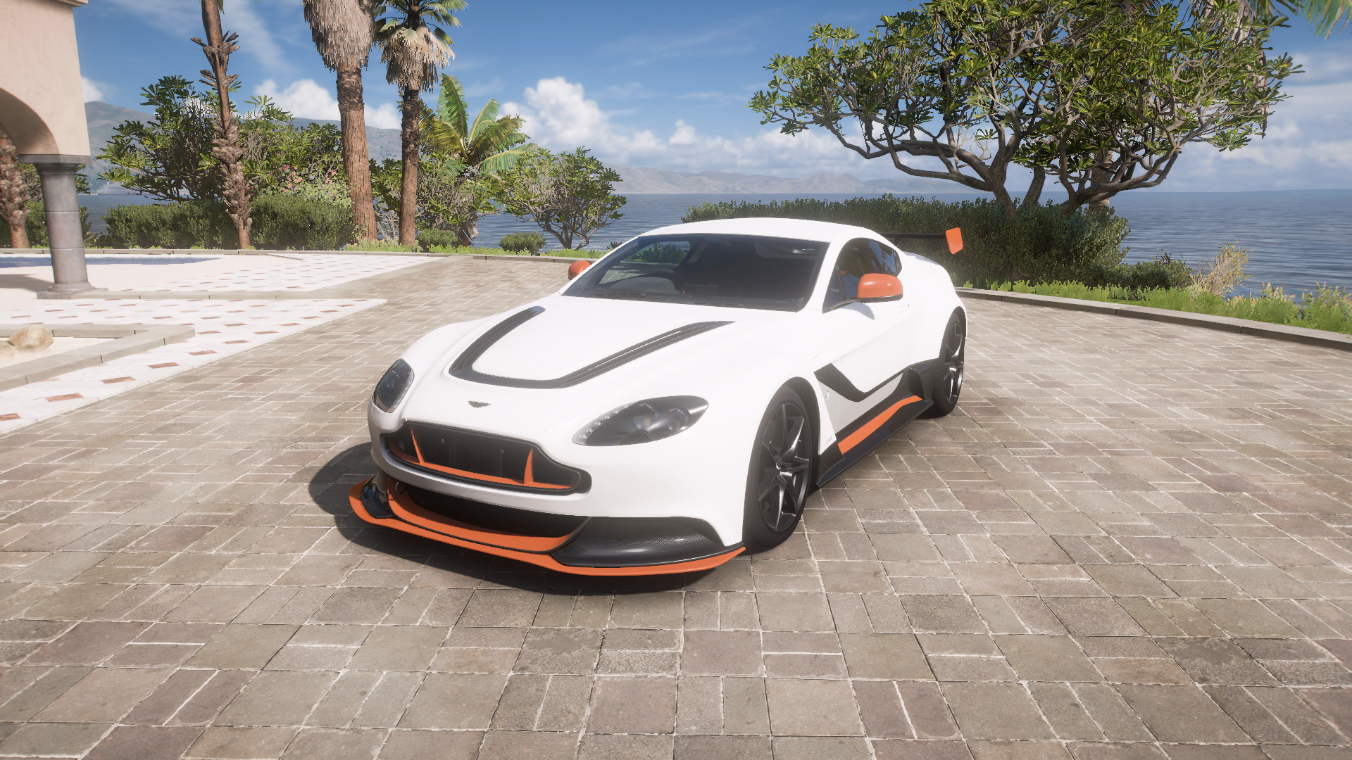 2015 Aston Martin Vantage Gt12 – view 1