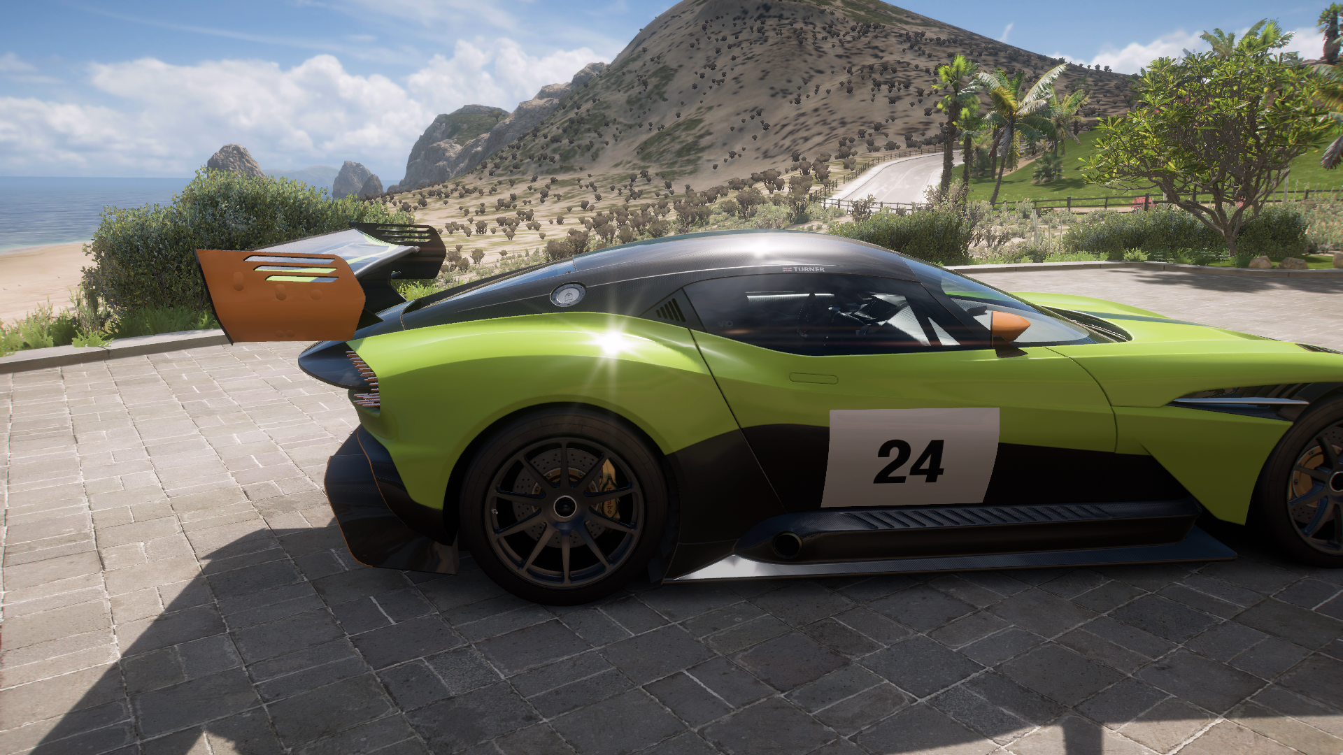 2017 Aston Martin Vulcan Amr Pro – view 4