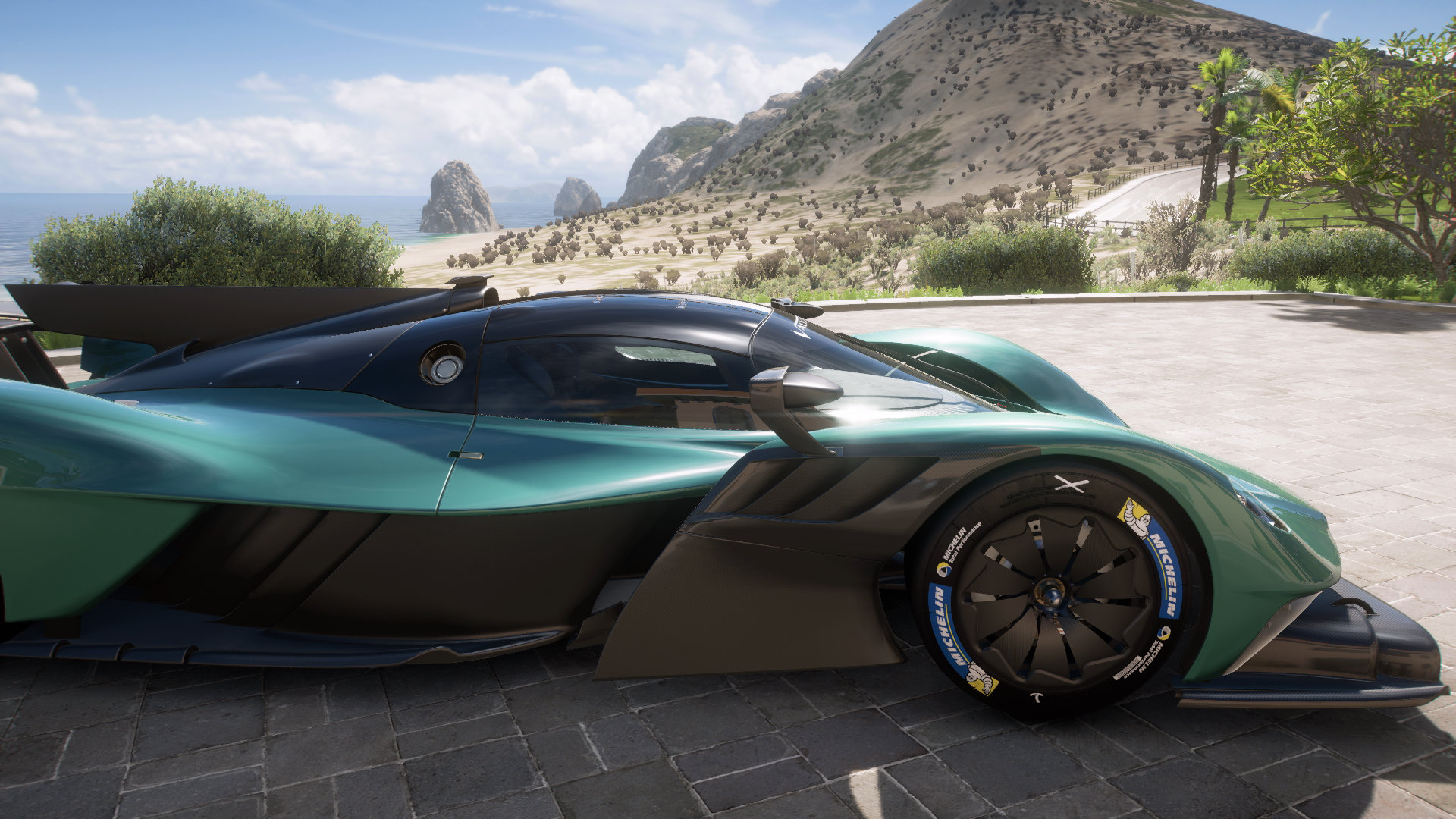 2022 Aston Martin Valkyrie Amr Pro – view 4