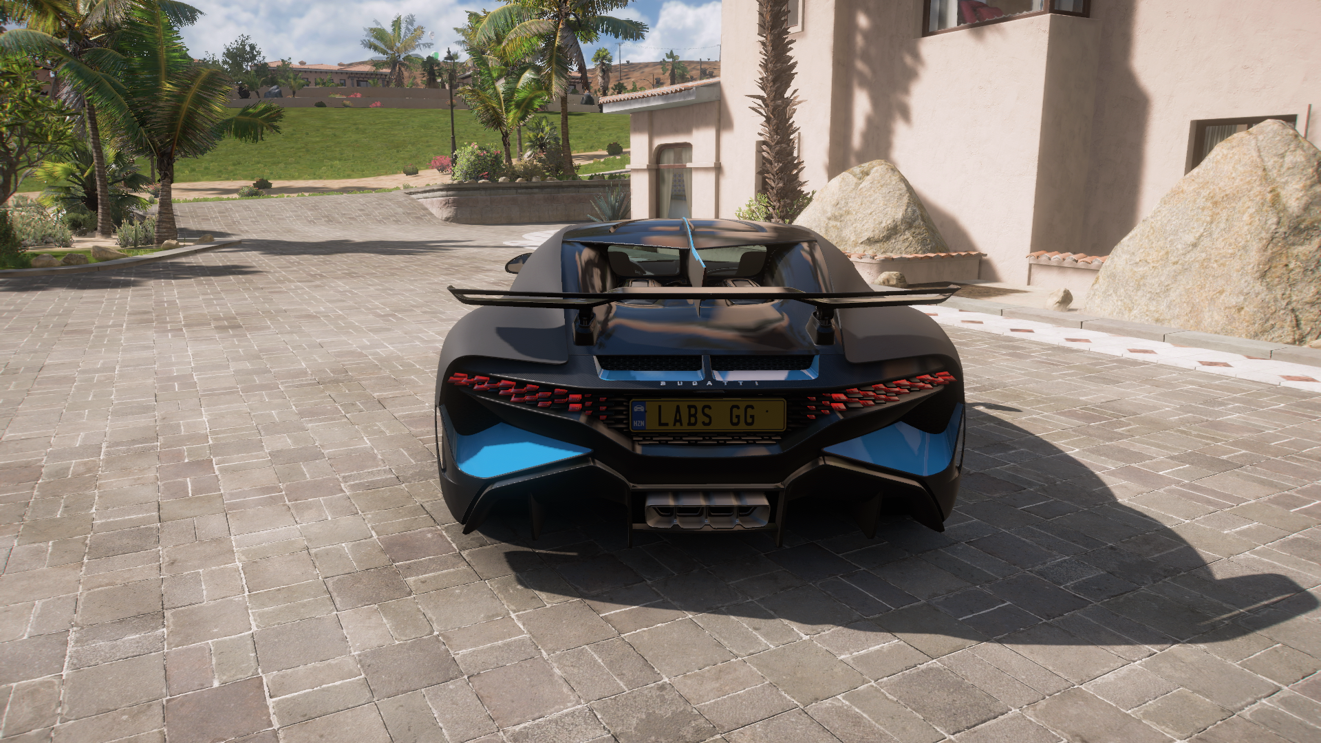 2019 Bugatti Divo – view 3