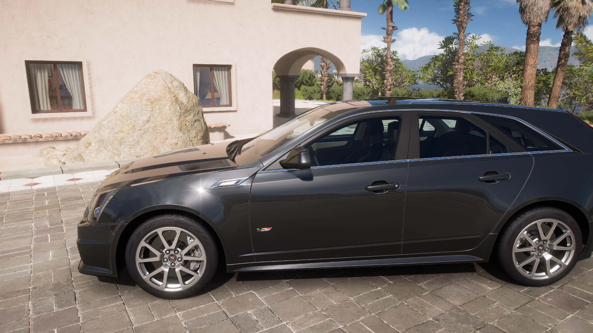 2014 Cadillac Cts-V Sport Wagon – view 2